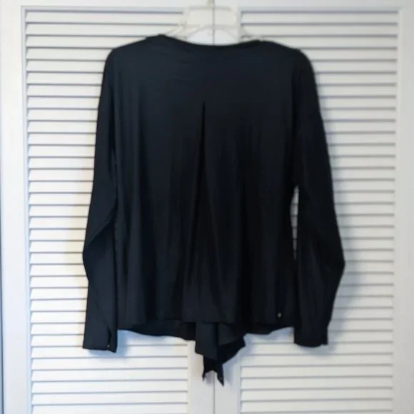 ADAY That's A Wrap Top - Picture 6 of 7